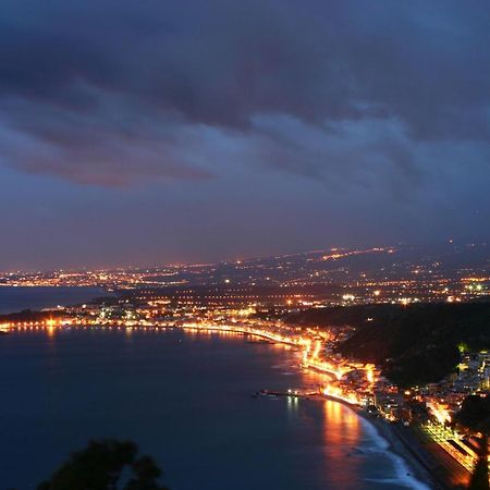 Апартаменты Casa Capri Джардини-Наксос Экстерьер фото