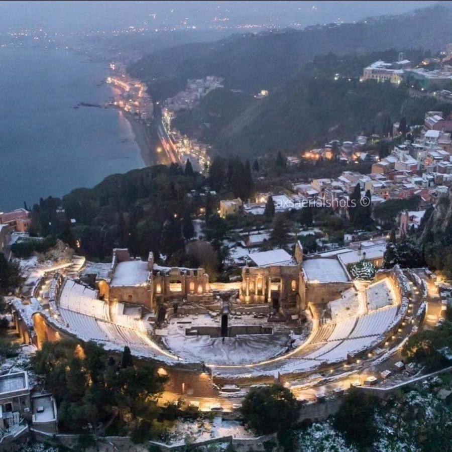 Апартаменты Casa Capri Джардини-Наксос Экстерьер фото