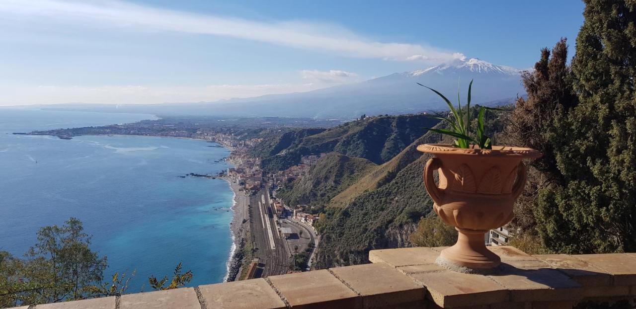 Апартаменты Casa Capri Джардини-Наксос Экстерьер фото